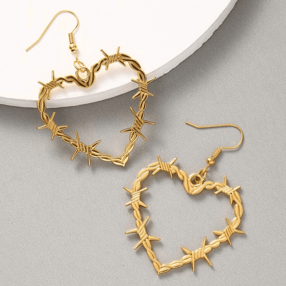 Taggtrådshjärta Örhängen