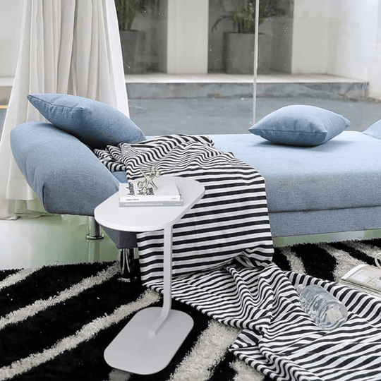 Minimlistisk C-formad sidobord