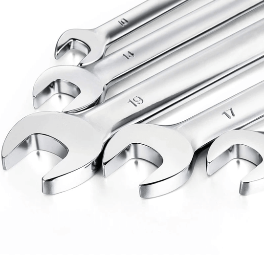 Rattnyckel för slangar med flexibelt huvud